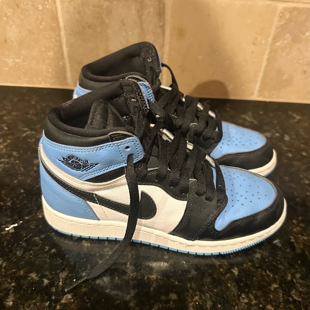 Jordan 1 Retro High OG UNC TOE
